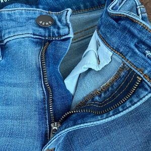 NWOT Women’s Aeropostale high waisted distressed jeans